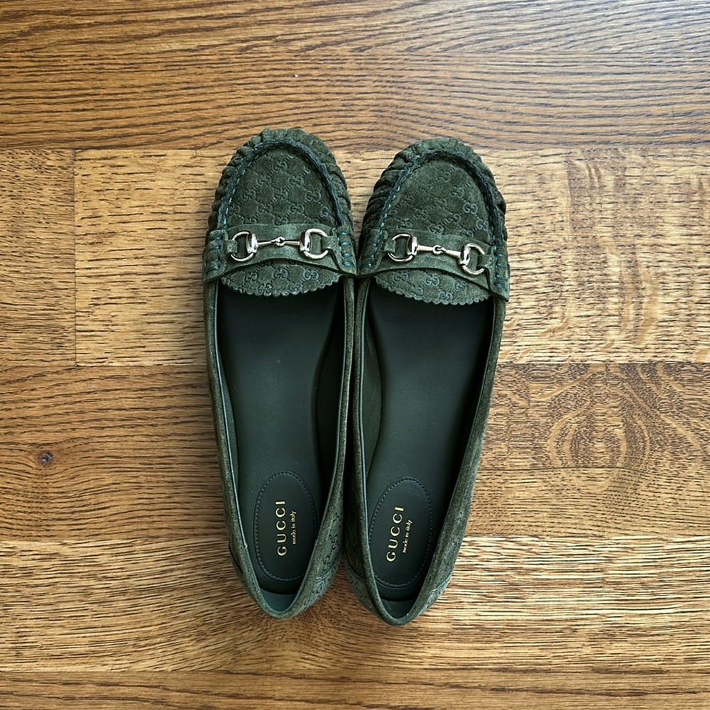 Gucci Green Suede GG Horsebit Ballet Moccasin Flats Shoes size 39, worn once